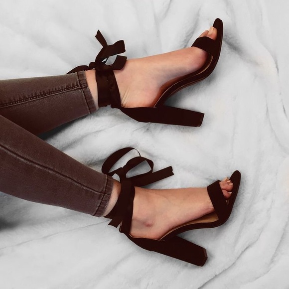 Topshop Shoes - Topshop black shade wrap sandals heels size 5.5